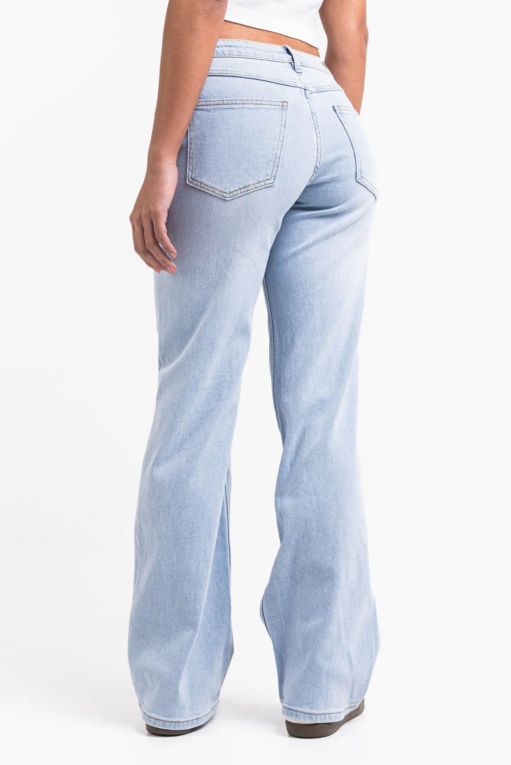 Dina 02Low Raka Jeans - Bleach Blue - Image 2
