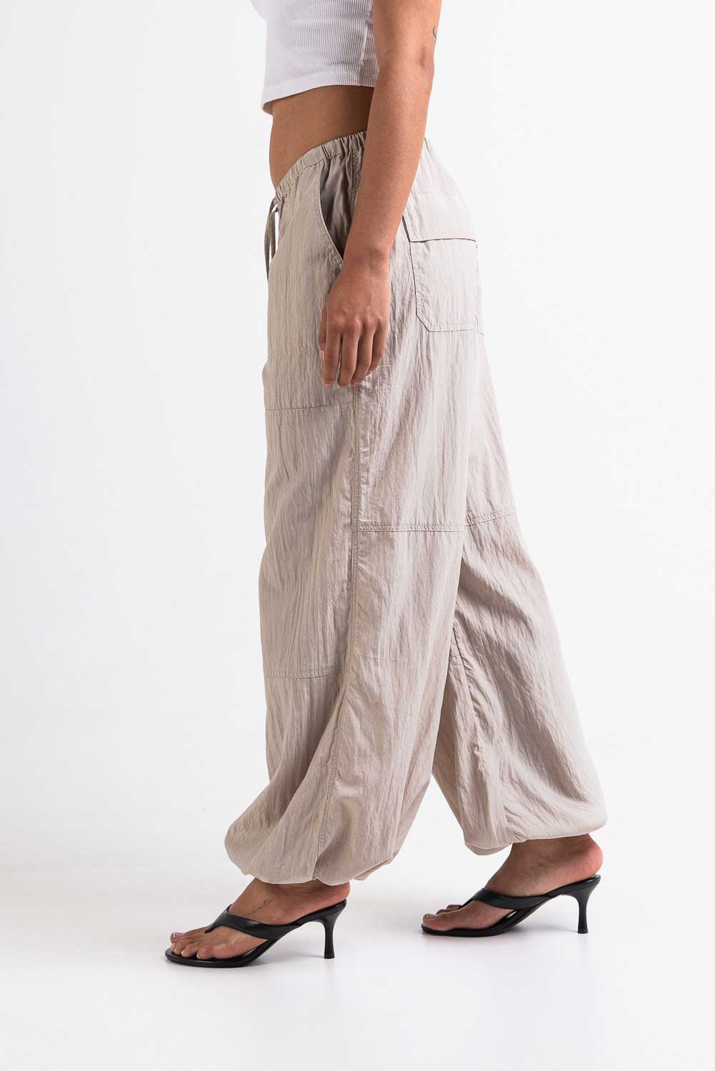 Juno 01Low Extra Vida Parachutebyxor - Beige - Image 7