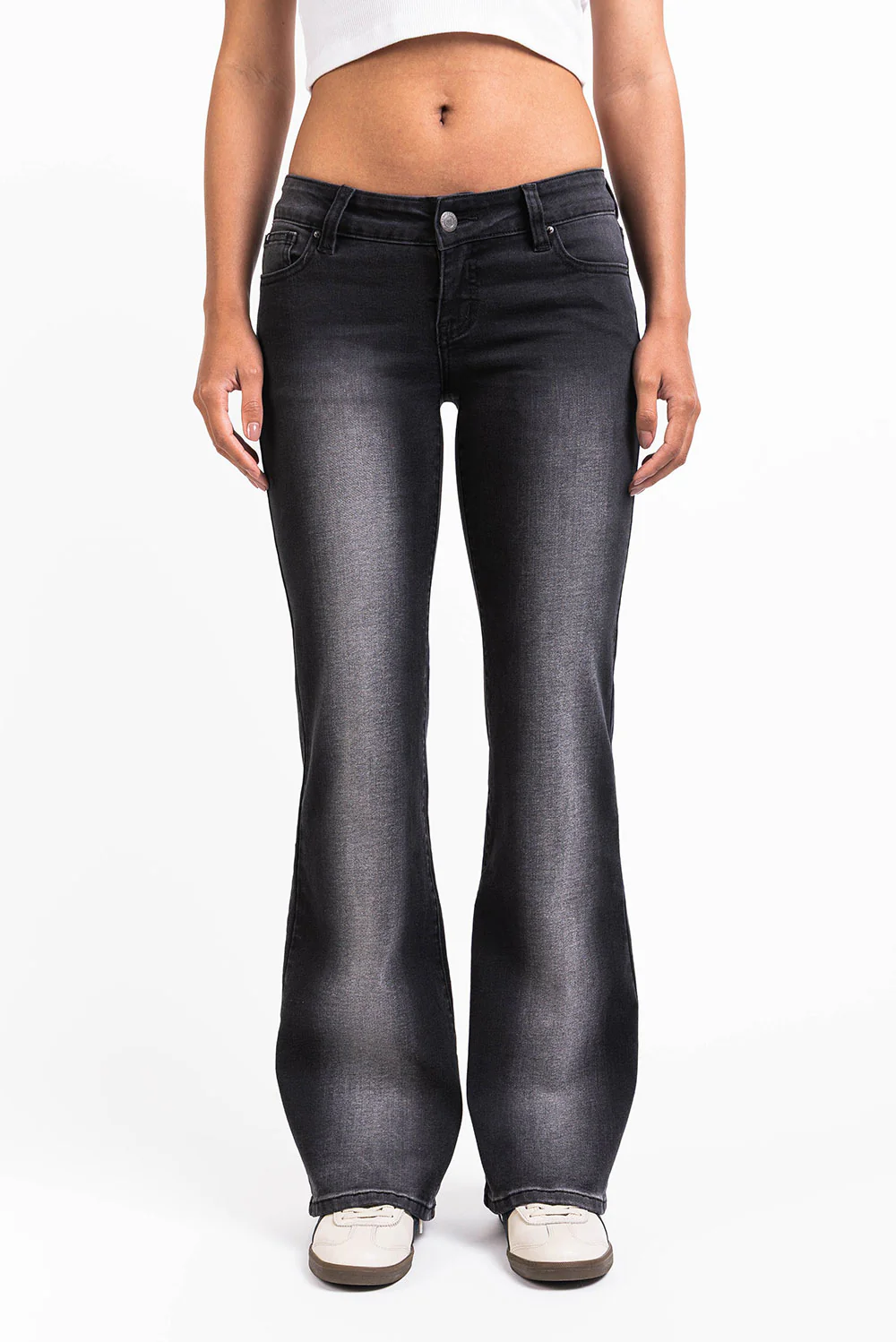 Taylor 02UltraLow Bootcut Jeans - Washed Black