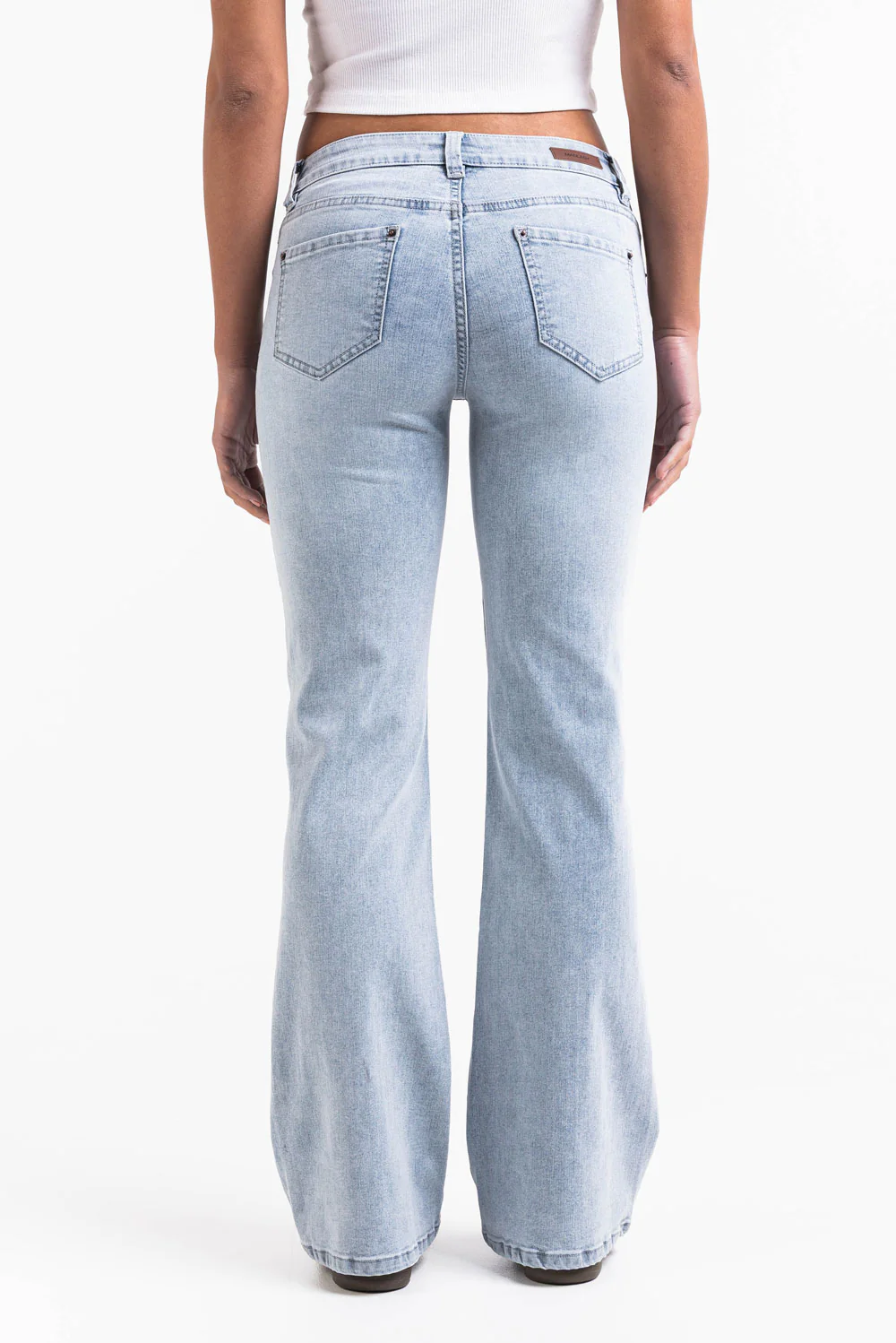 Taylor 02UltraLow Bootcut Jeans - Bleach Blue - Image 6